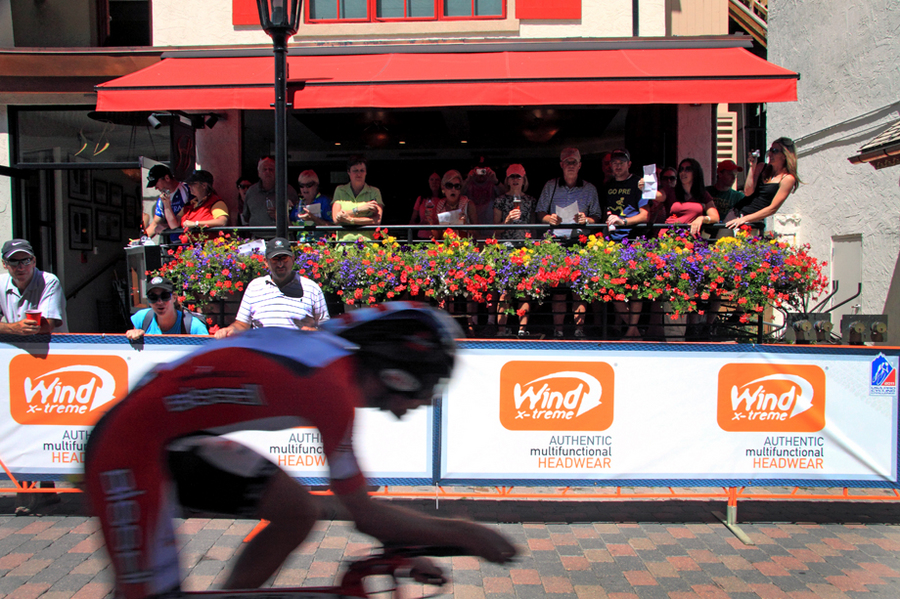 USA Pro Cycling Challenge race in Vail, Colorado, August 2011. Spectators watch cyclist stream by.  :  : Christopher Davies Photography